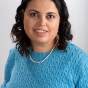 Alina Rubin Headshot