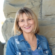 MaryAnn Clarke Headshot